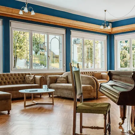 Auronzo - Outdoor Basecamp ホテル アウロンツォ・ディ・カドーレ