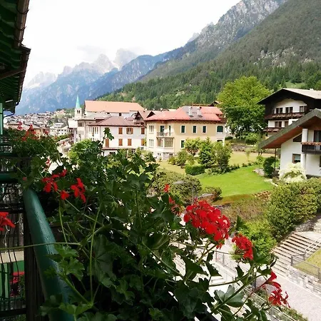 Auronzo - Outdoor Basecamp ホテル 4*