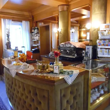 Ξενοδοχείο Auronzo - Outdoor Basecamp Auronzo di Cadore