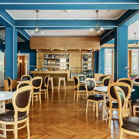 Auronzo - Outdoor Basecamp 酒店 4*