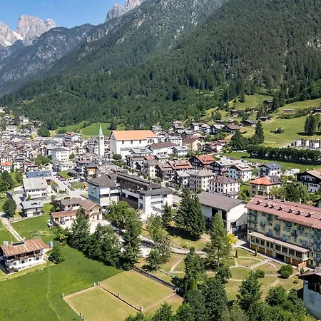 Auronzo - Outdoor Basecamp Hotell 4*
