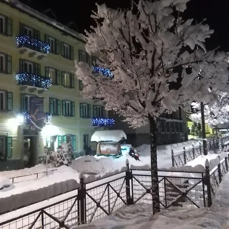 Auronzo - Outdoor Basecamp 奥伦佐卡多利